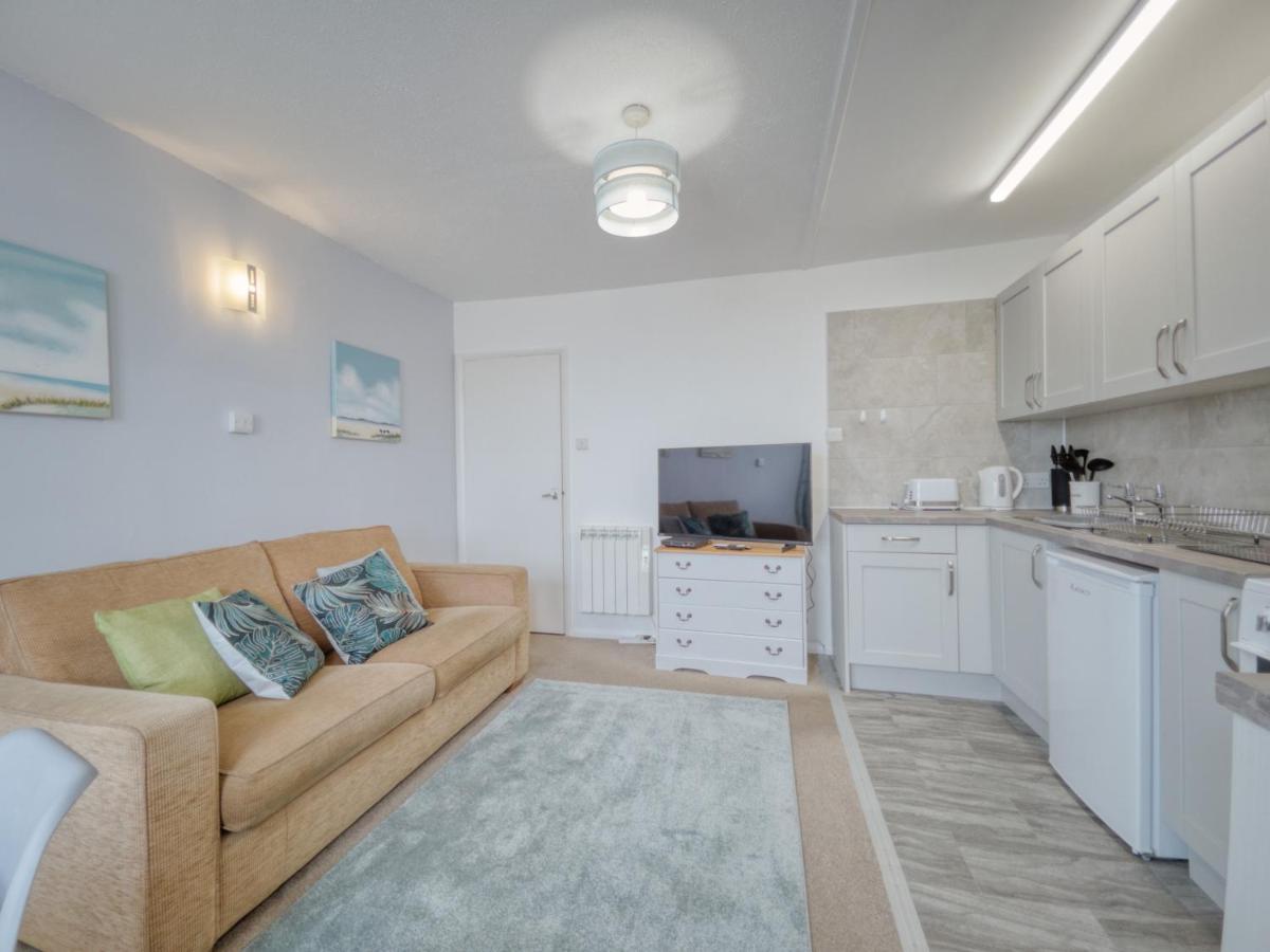 Apartment 7 - 1 Bedroom Sea Front Location - Step Free Access From Rear - Free Parking Paignton Exterior photo