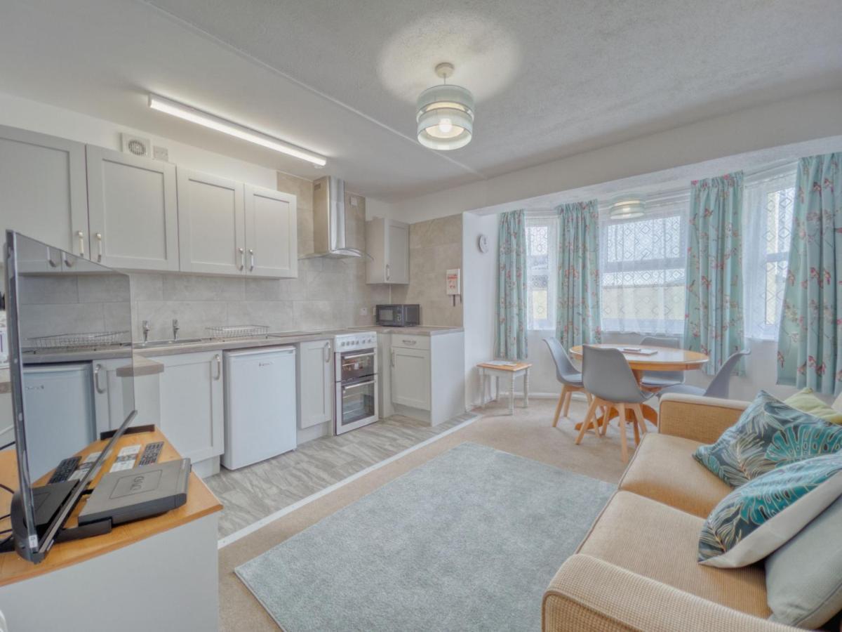 Apartment 7 - 1 Bedroom Sea Front Location - Step Free Access From Rear - Free Parking Paignton Exterior photo